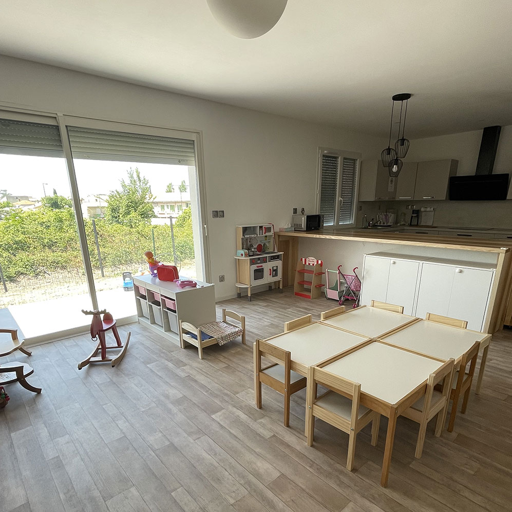 Intérieur de la MAM Pom Cannelle à Sarrians